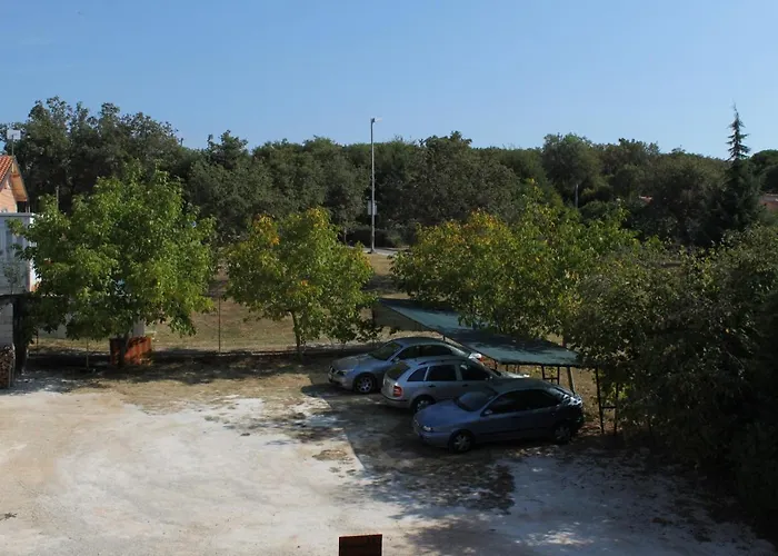 招待所 And With Parking Space - 6917 3*