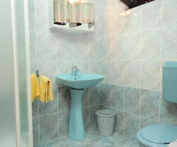 And With Parking Space - 6917 波雷奇