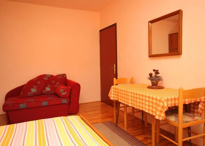 And With Parking Space - 6917 招待所 波雷奇