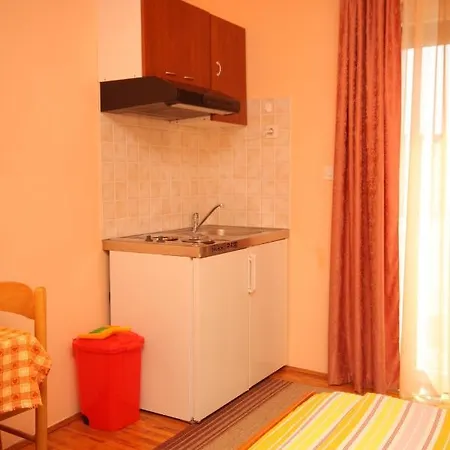 Affittacamere And With Parking Space - 6917 3*