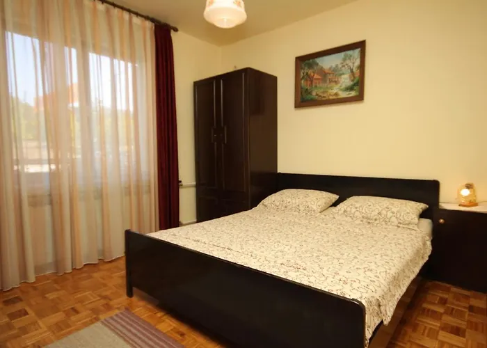 게스트하우스 And With Parking Space - 6917 3*