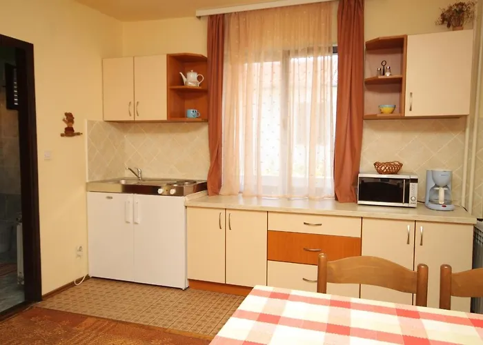 And With Parking Space - 6917 게스트하우스 3*